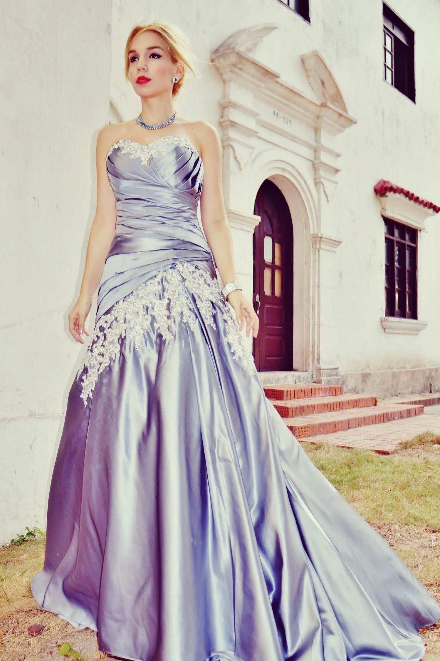 A-line Sweetheart Floor Length Charmuse Applique Lace Evening Dress