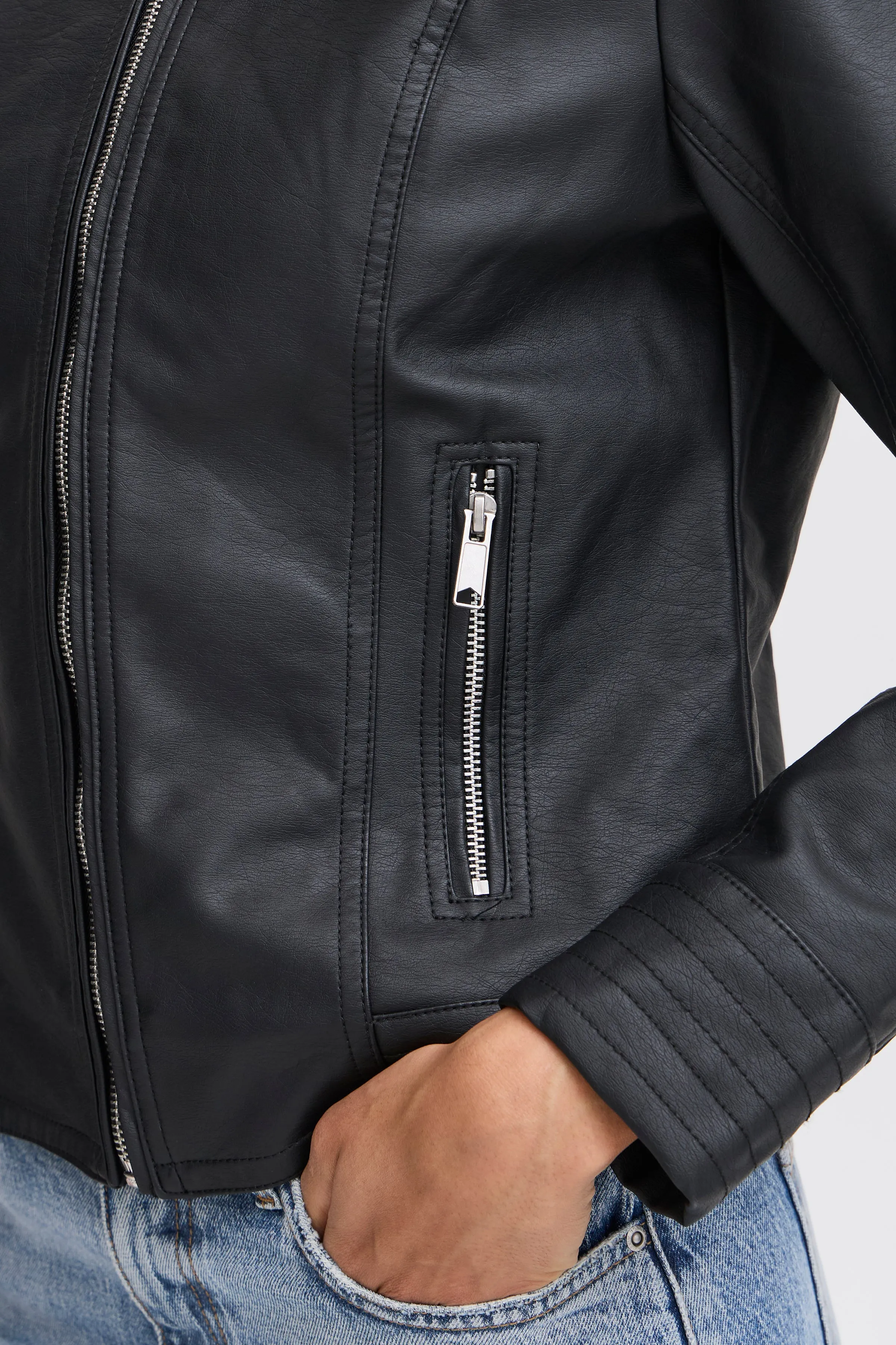 Acom Jacket | Black