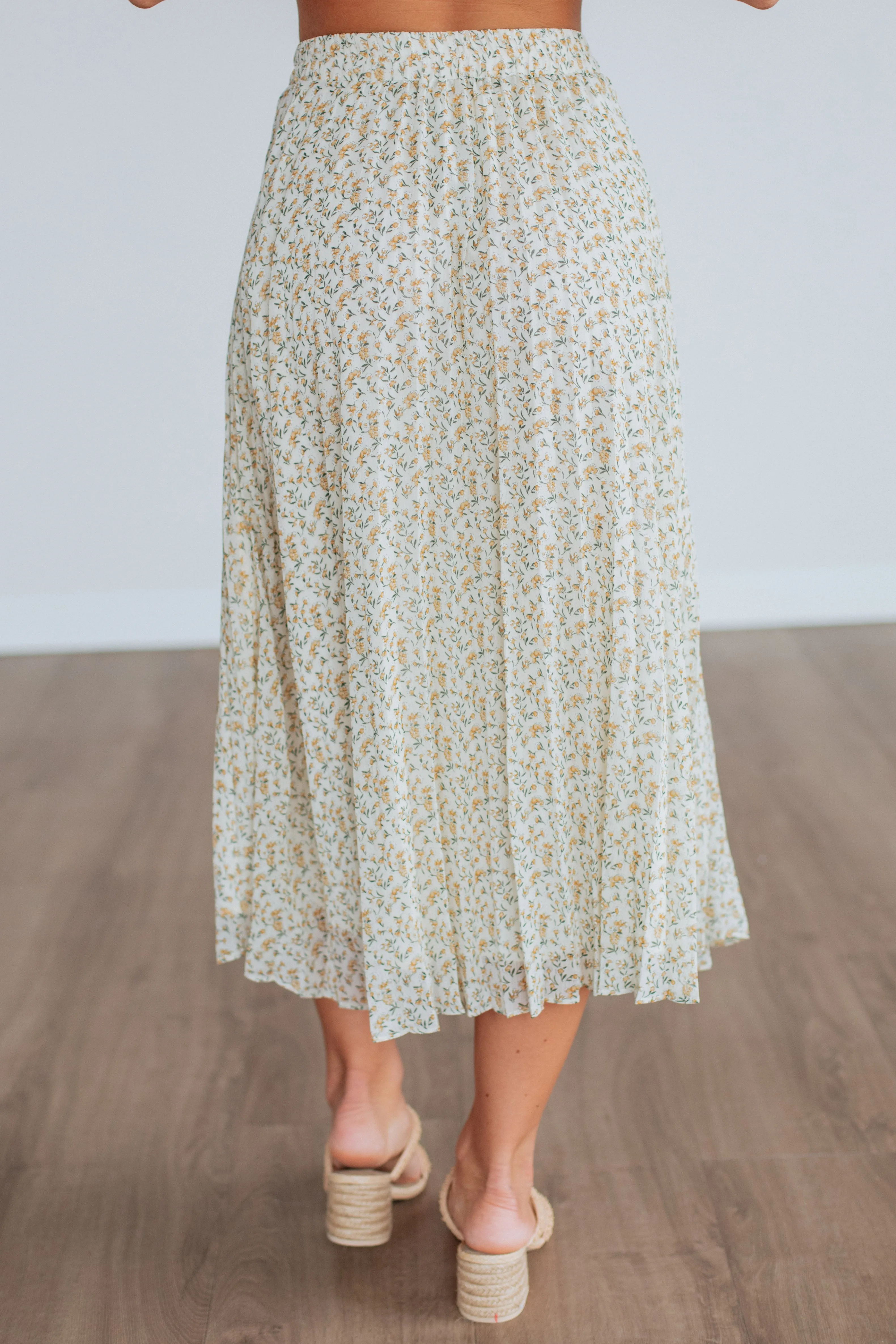 Ashie Pleated Floral Skirt - Cream Mix