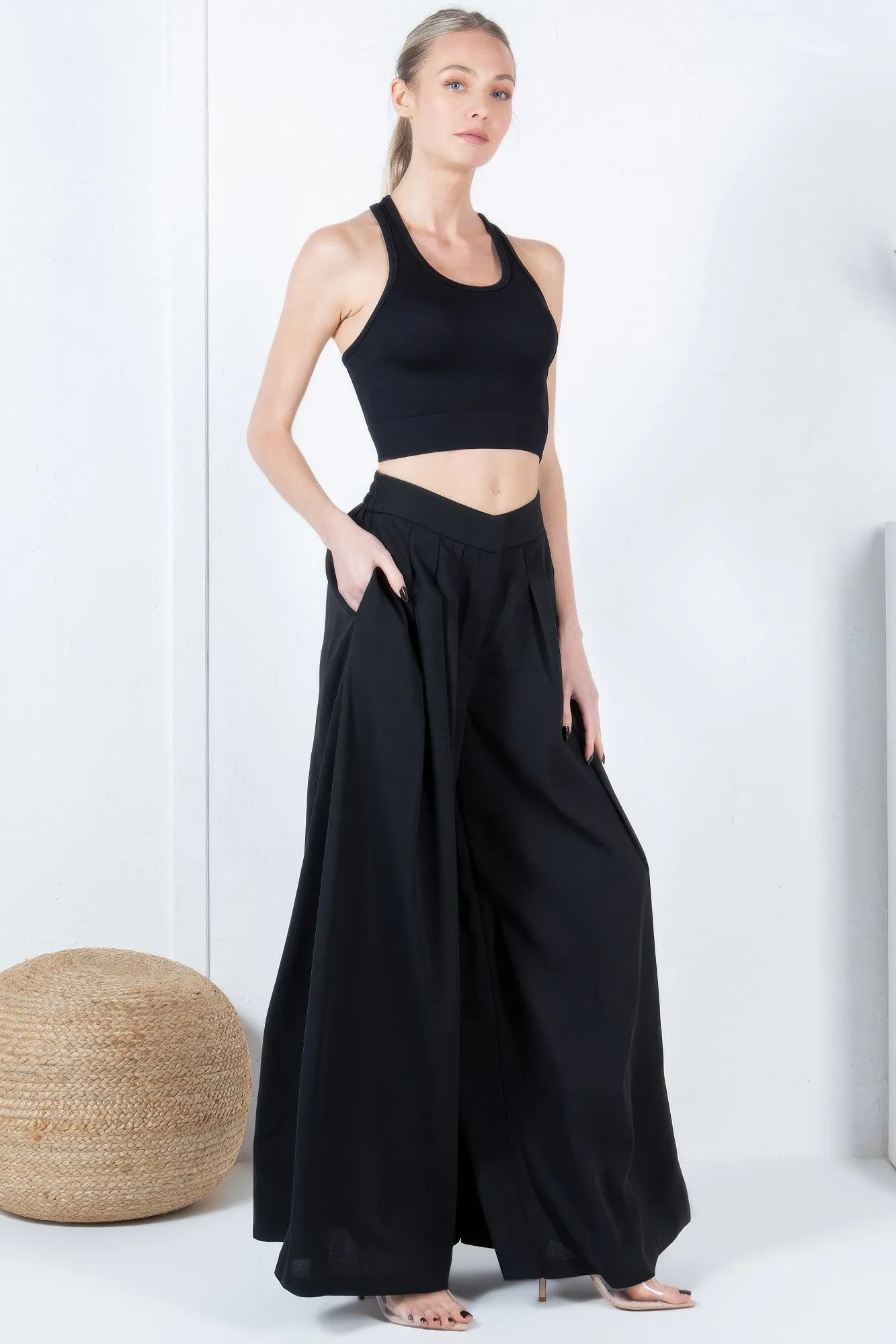 Black Large Hem Wide Leg Pleated Solid Pants