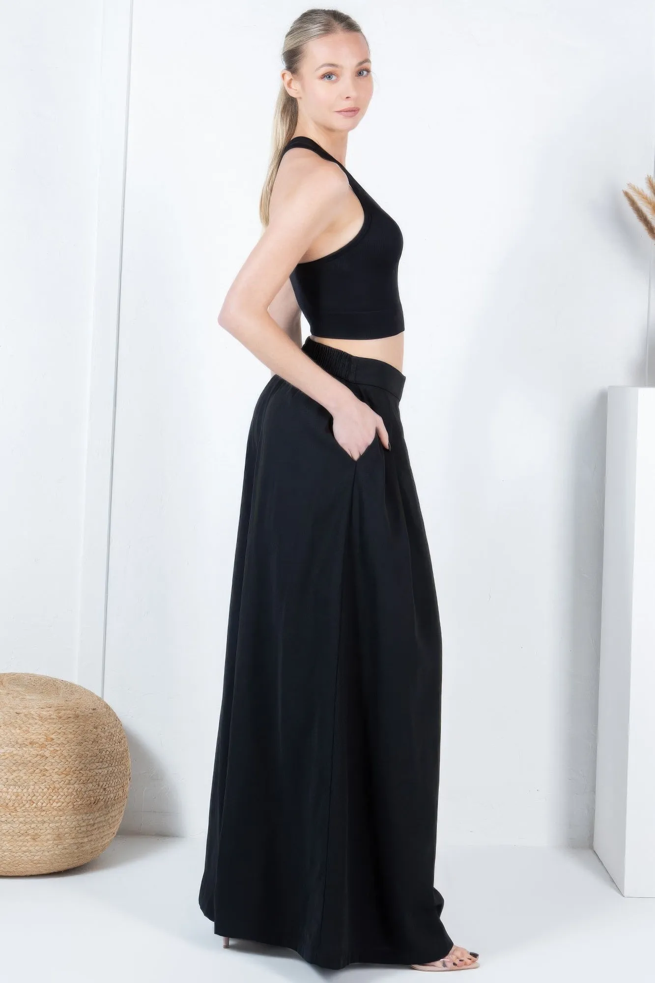 Black Large Hem Wide Leg Pleated Solid Pants