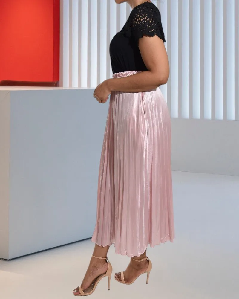 Blush Elasticated Pleated Skirt