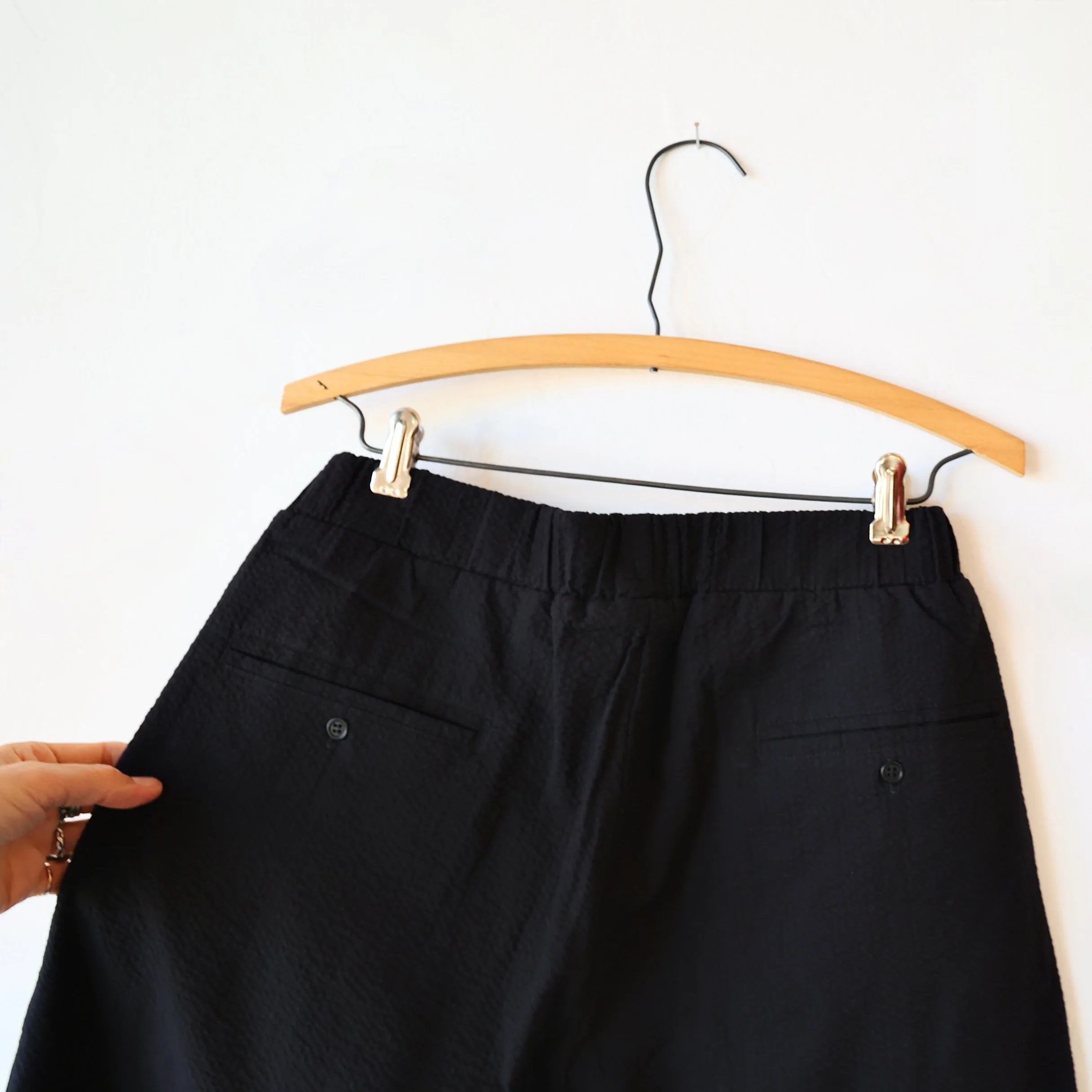 Bon Pleated Pants - Black Seersucker