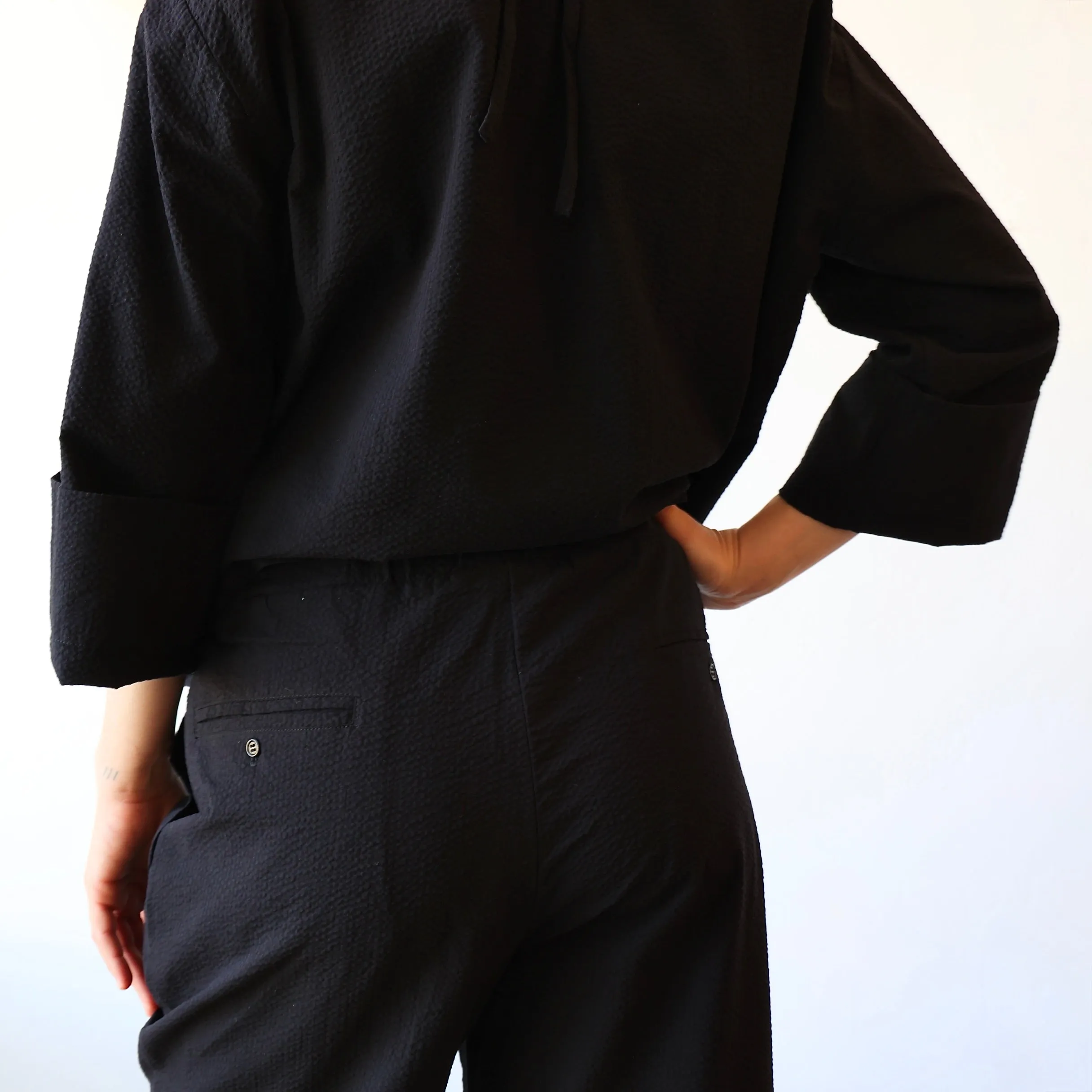 Bon Pleated Pants - Black Seersucker