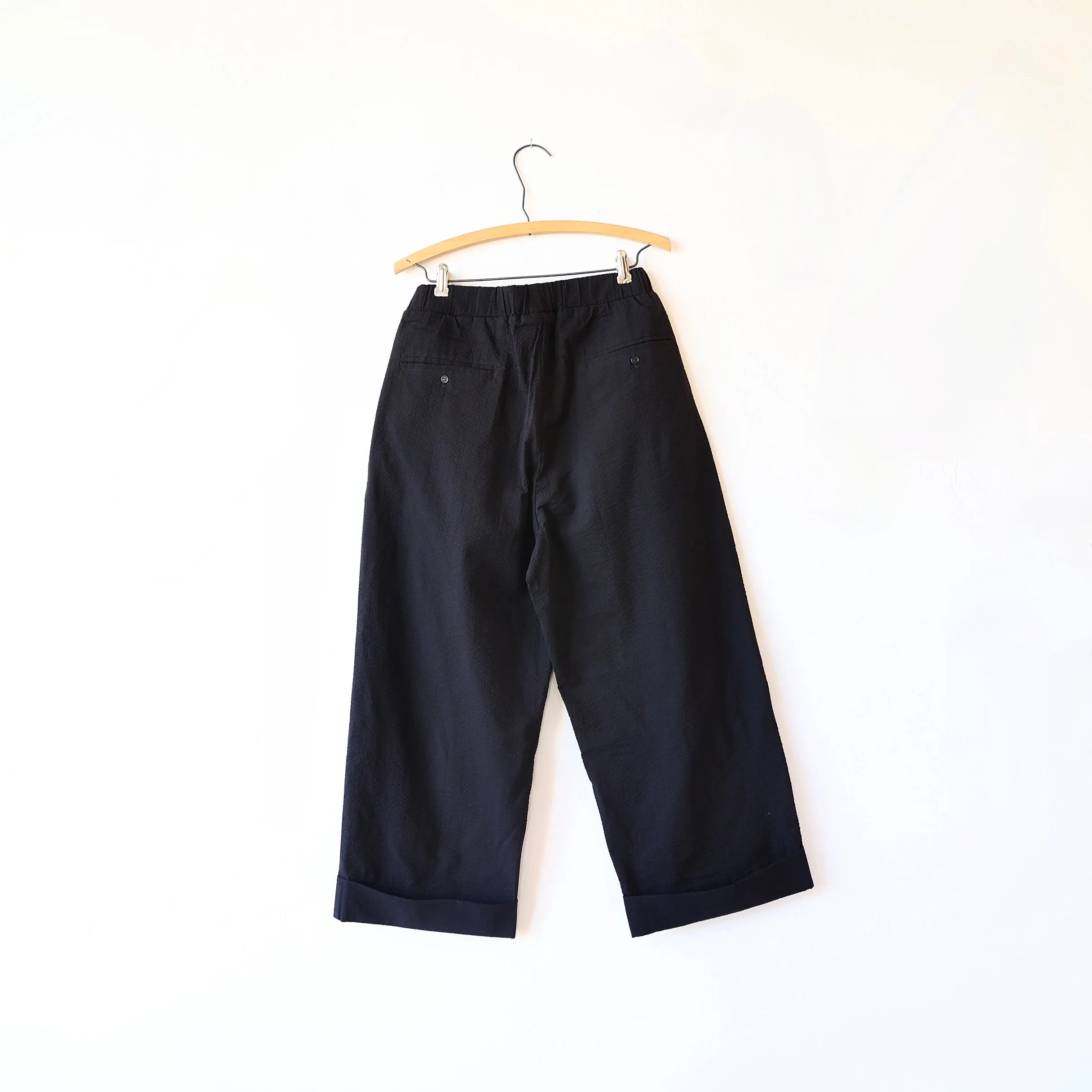 Bon Pleated Pants - Black Seersucker