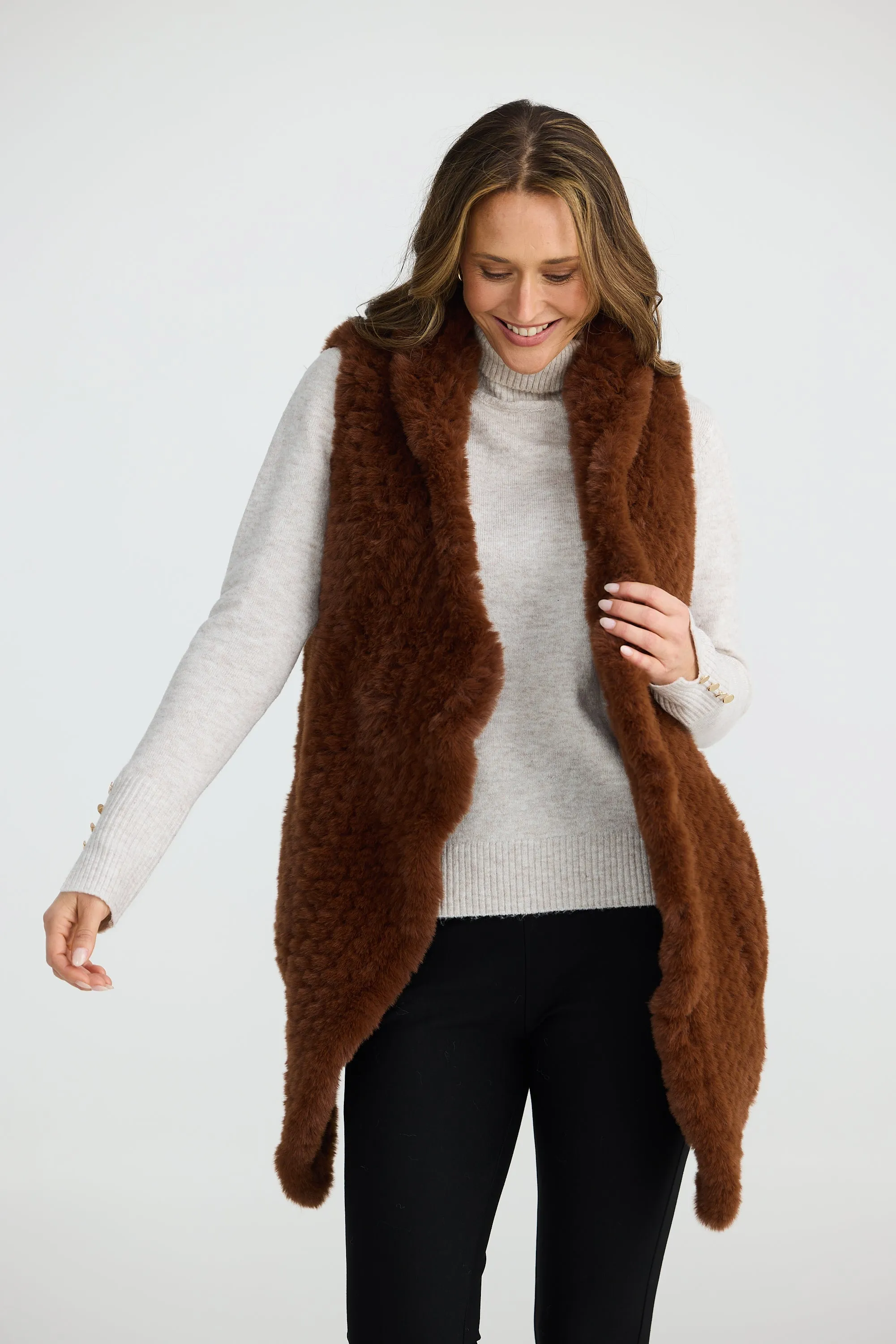 Brave & True Haywood Faux Fur Vest- Chestnut