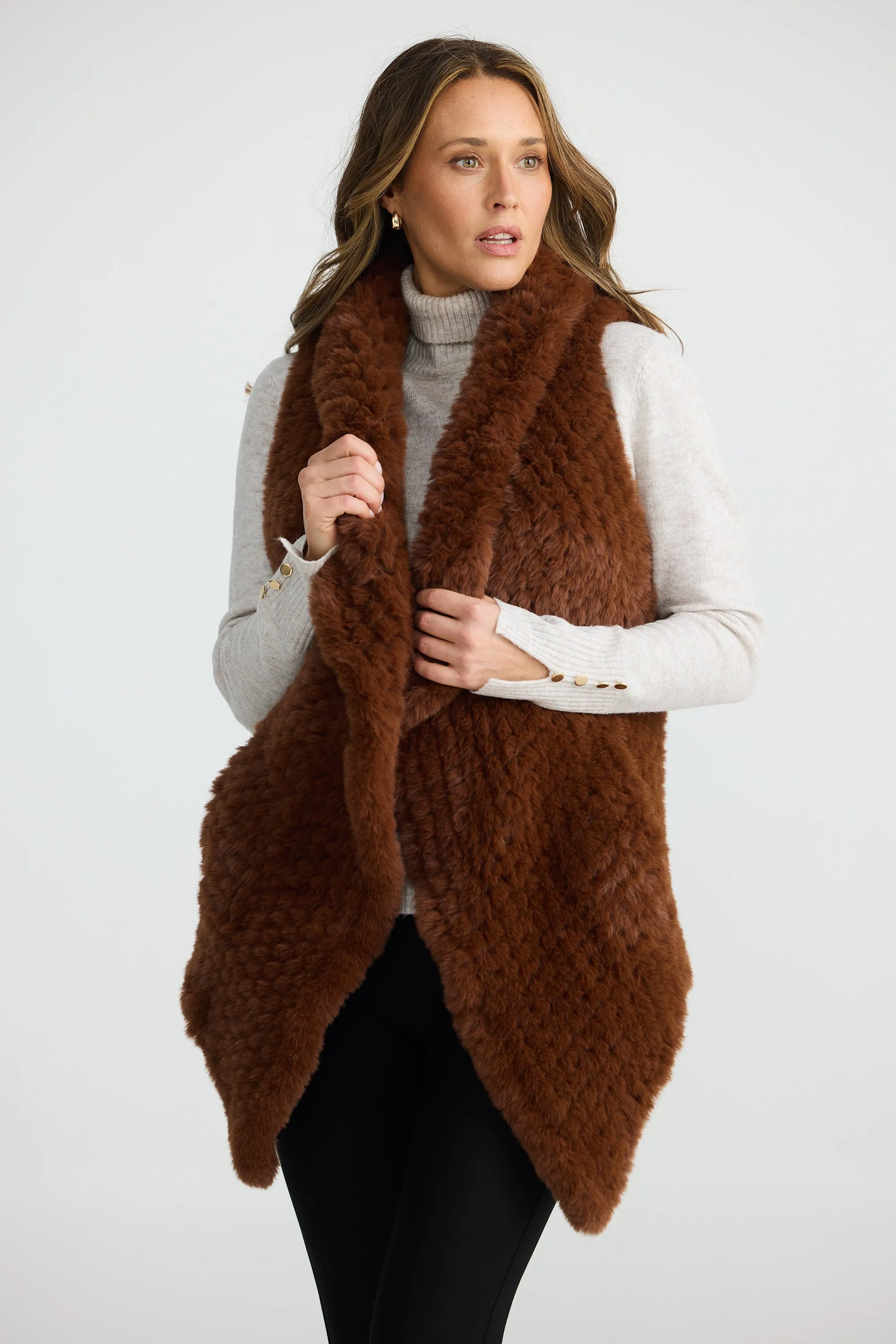 Brave & True Haywood Faux Fur Vest- Chestnut