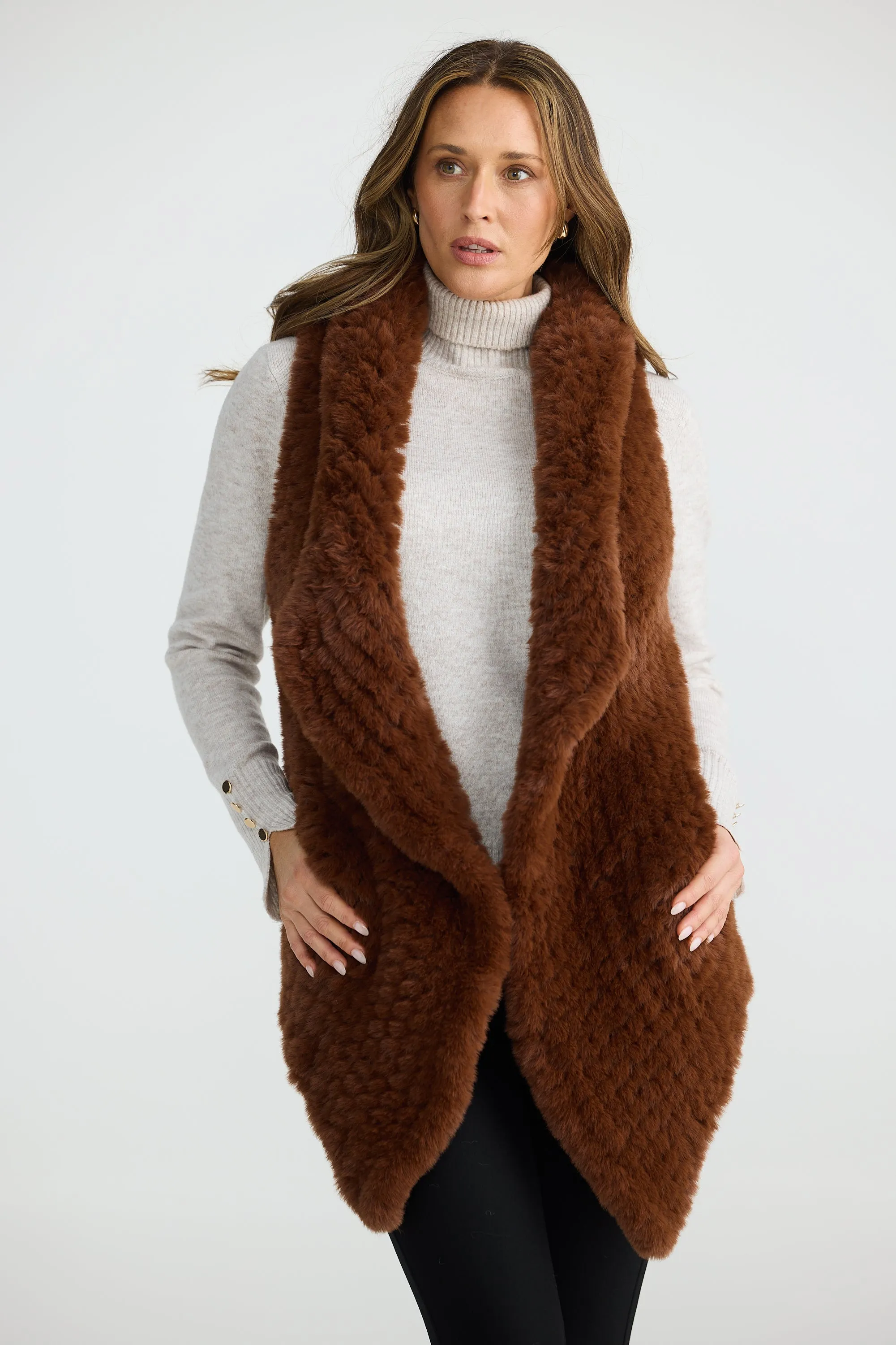 Brave & True Haywood Faux Fur Vest- Chestnut