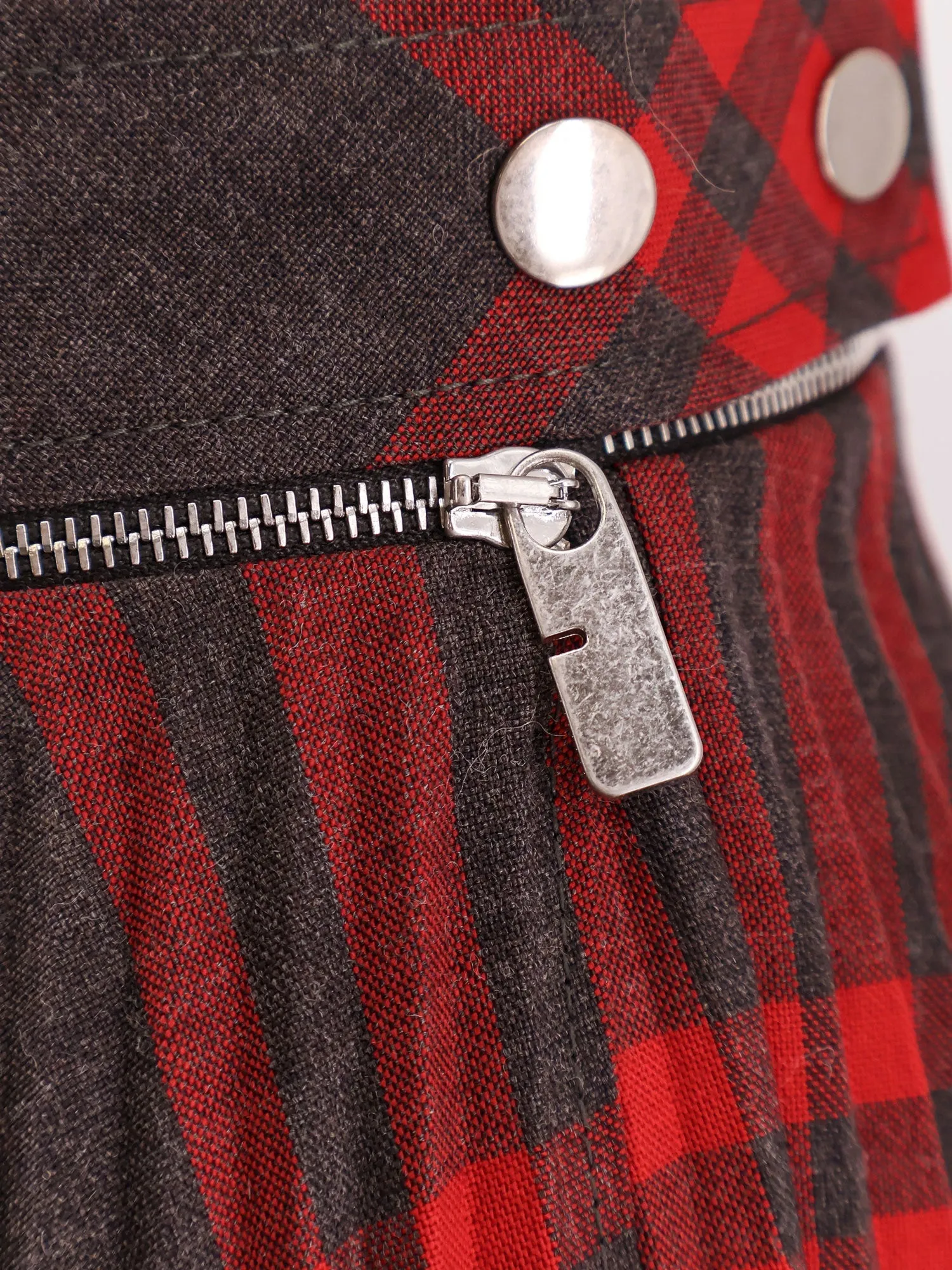 Burberry Pleated Wool Blend Skirt