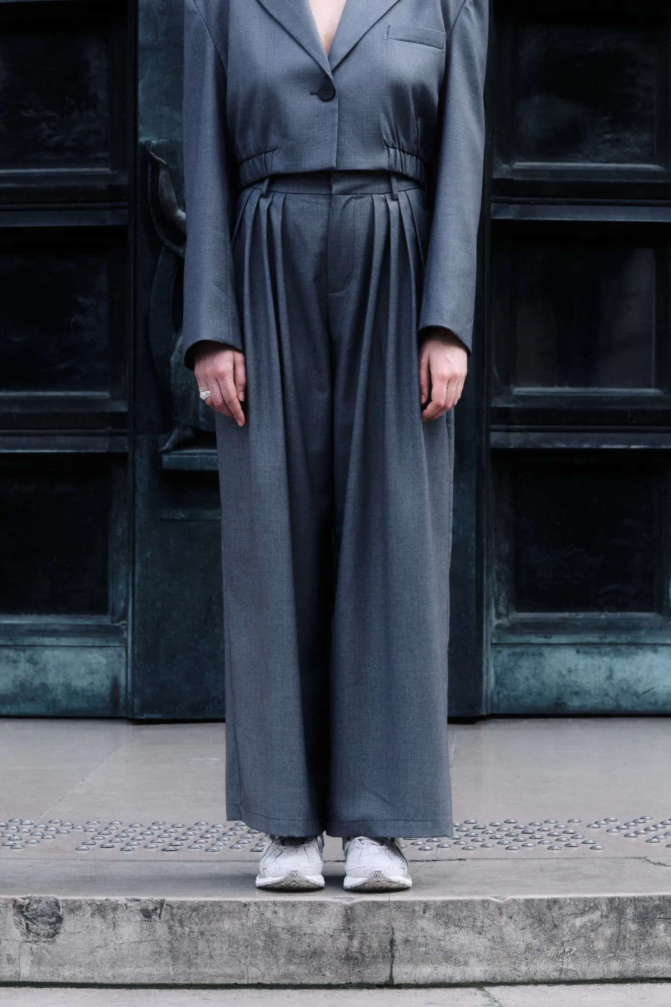 CERISE PANTS - GREY