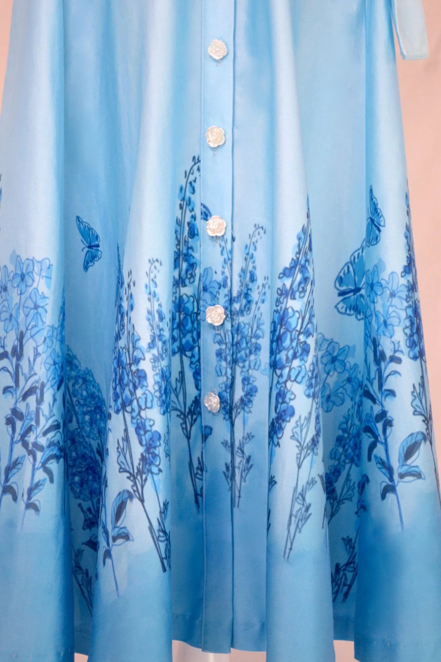 Charleston in Blue with English Garden Border