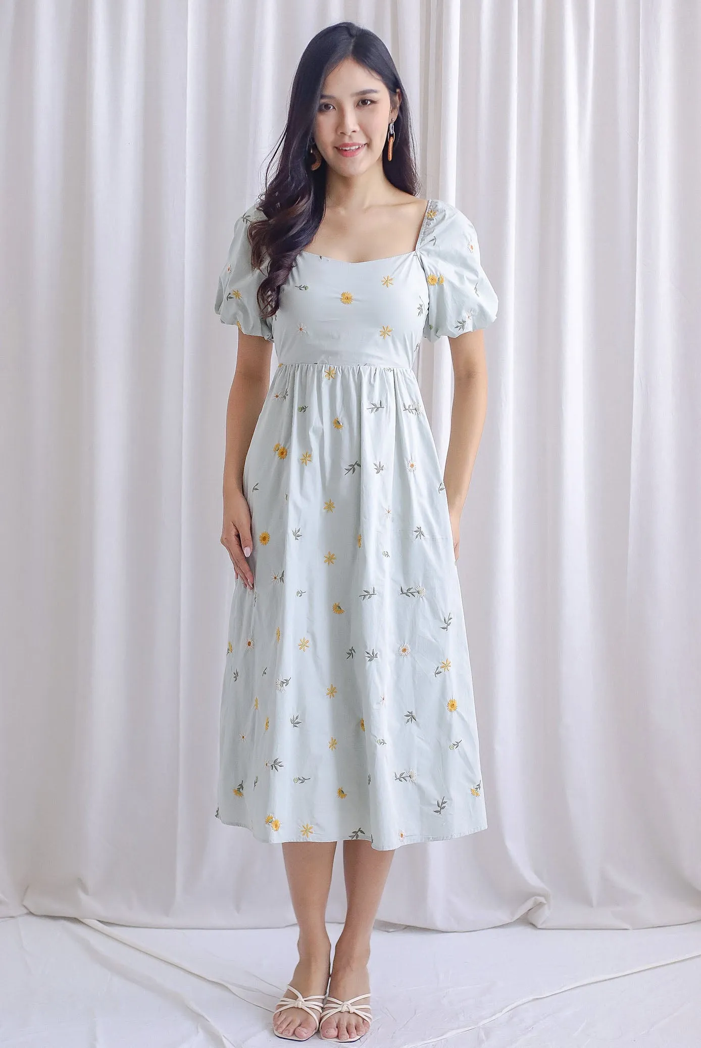 Charlotte Embro Puffy Sleeve Cut Out Back Dress In Sage