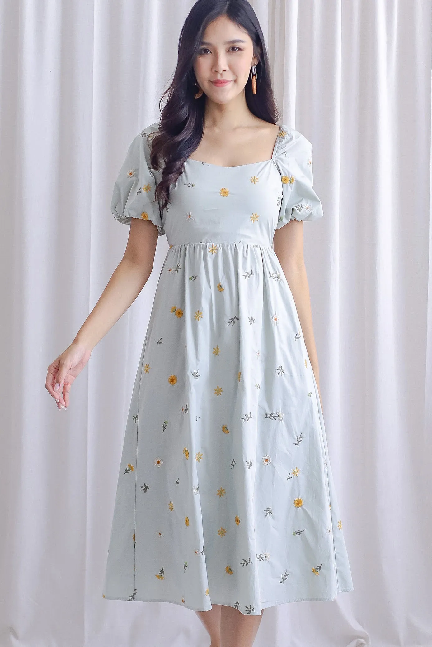 Charlotte Embro Puffy Sleeve Cut Out Back Dress In Sage