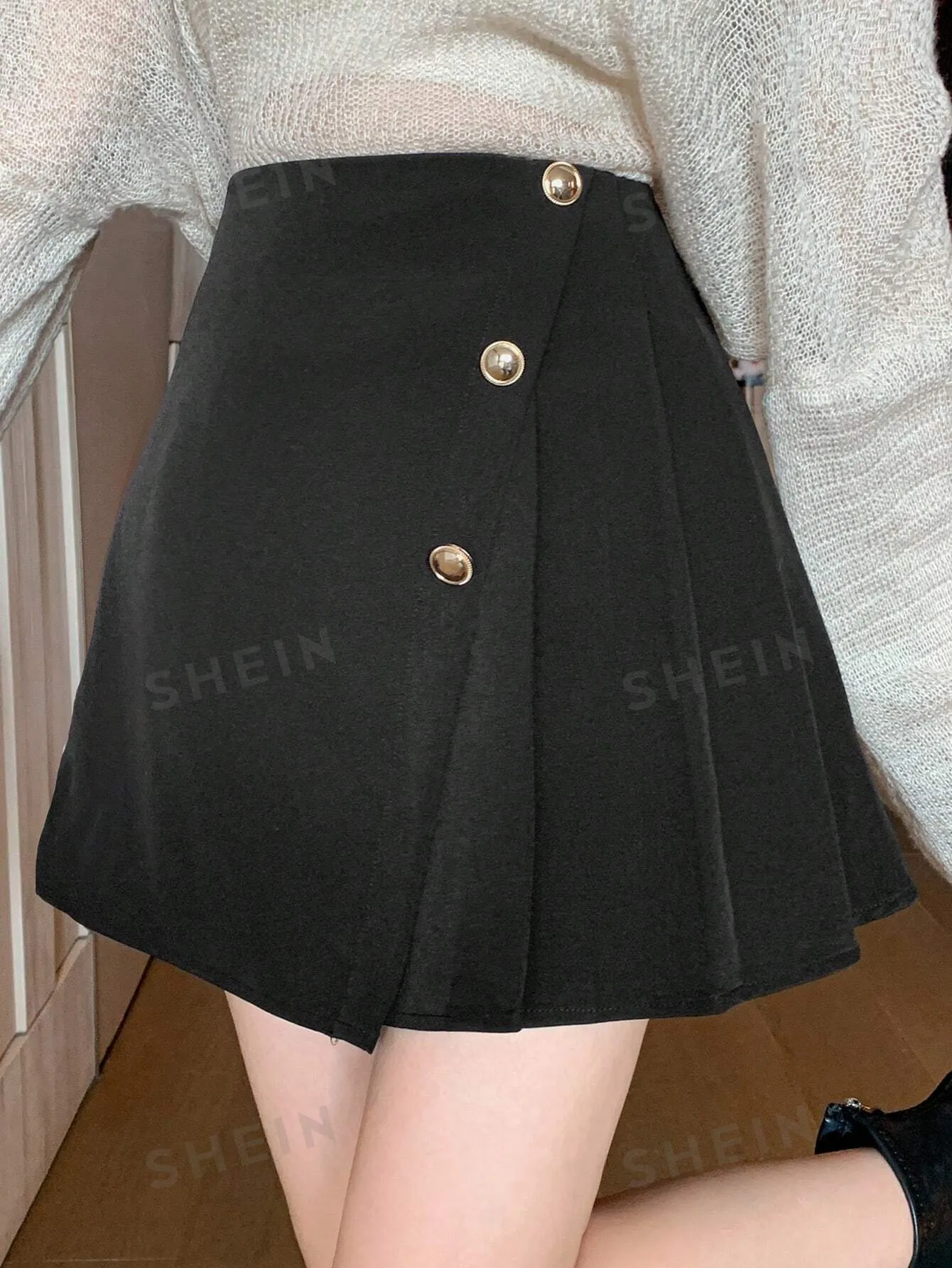 DAZY Solid Color Asymmetric Pleated Front Button Closure Elegant, Black Skirt For Women