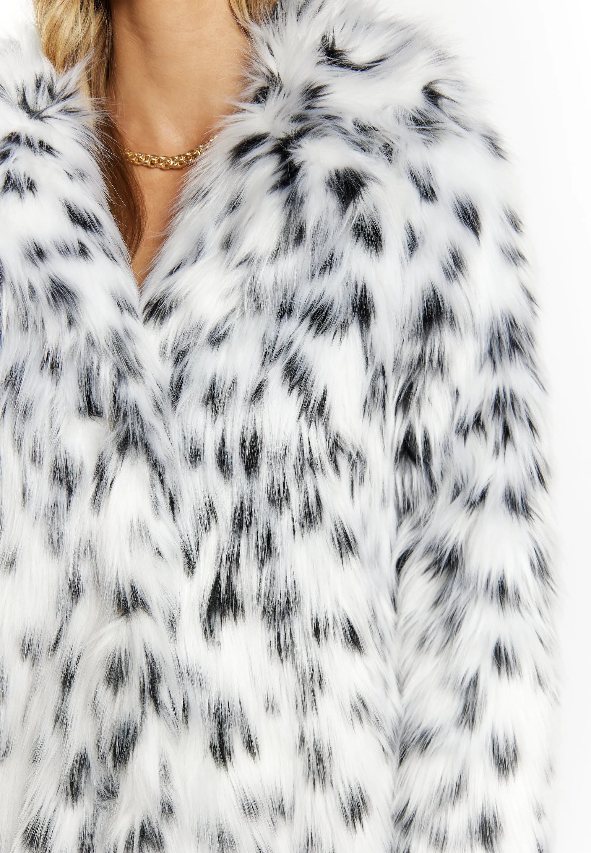 faina Women's Faux Fur Coat