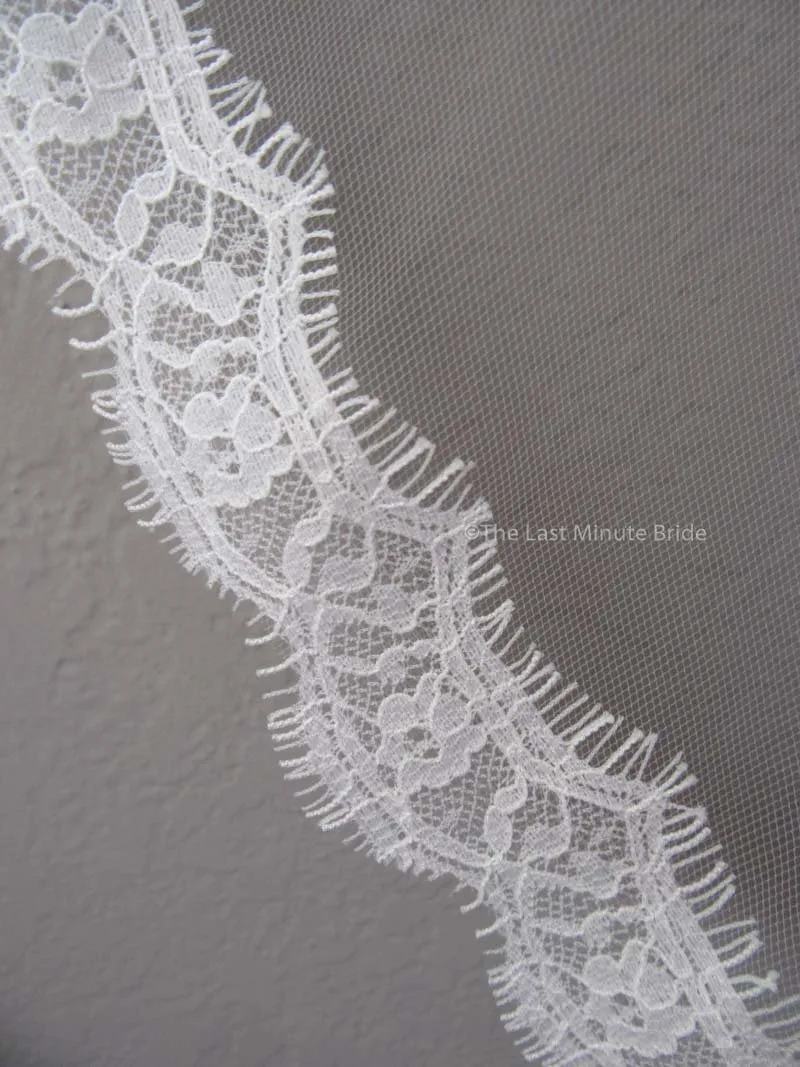 Fingertip Length Veil Style: Chantilly