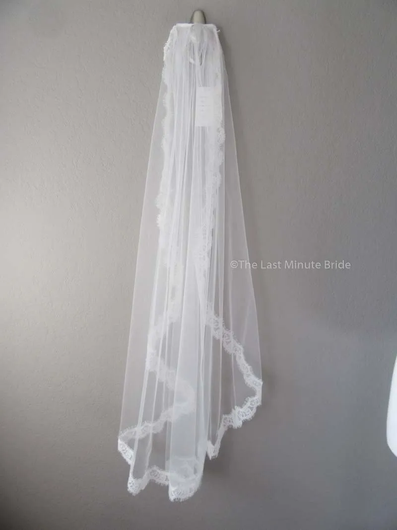 Fingertip Length Veil Style: Chantilly