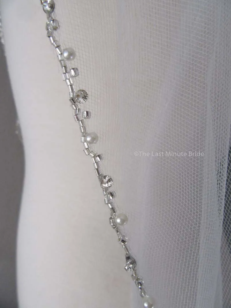 Fingertip Length Veil Style: Sparkle