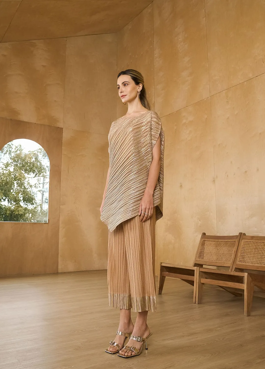 GOLD METALLIC KURTI DRAPE SET