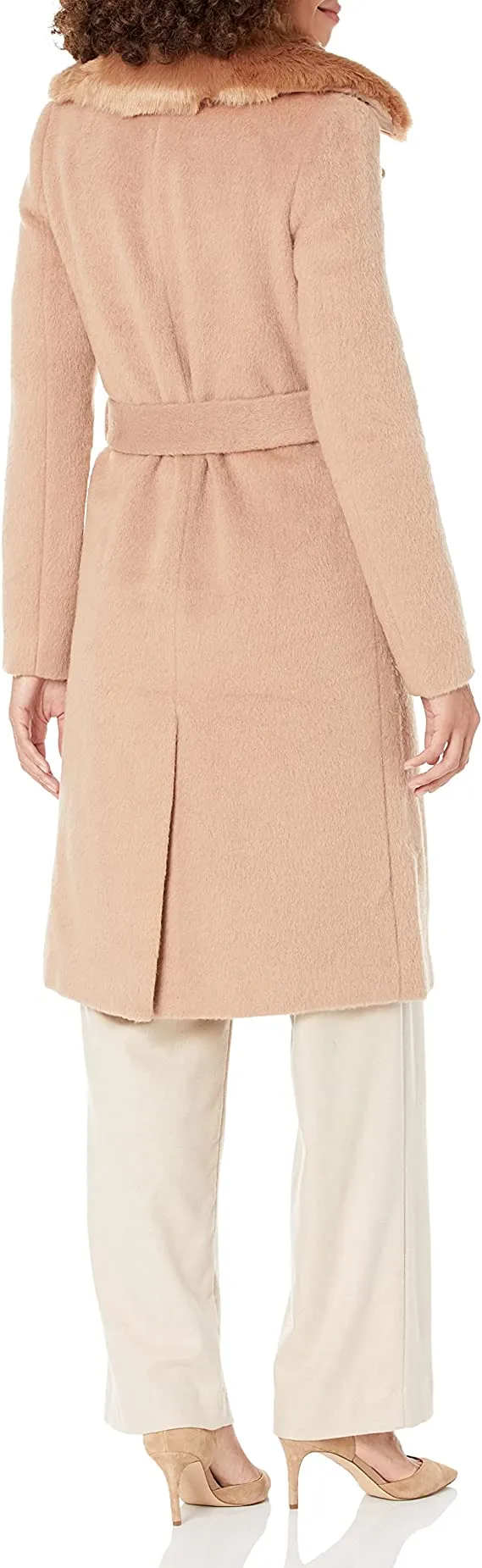 GUESS Women's Long Sleeve Brenda Coat with Faux Fur Collar, Light Rum, Large