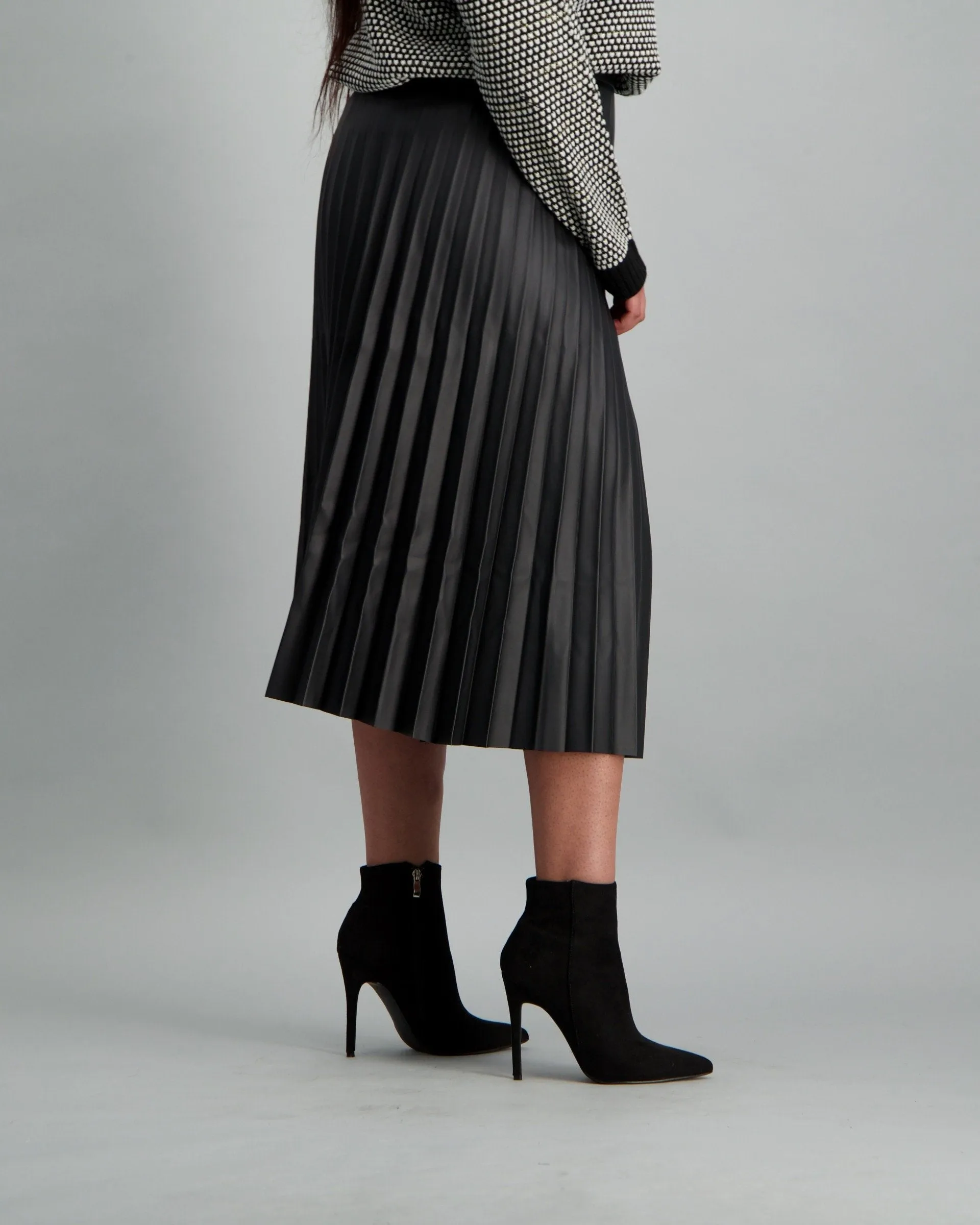 Ladies-Pleated PU Skirt