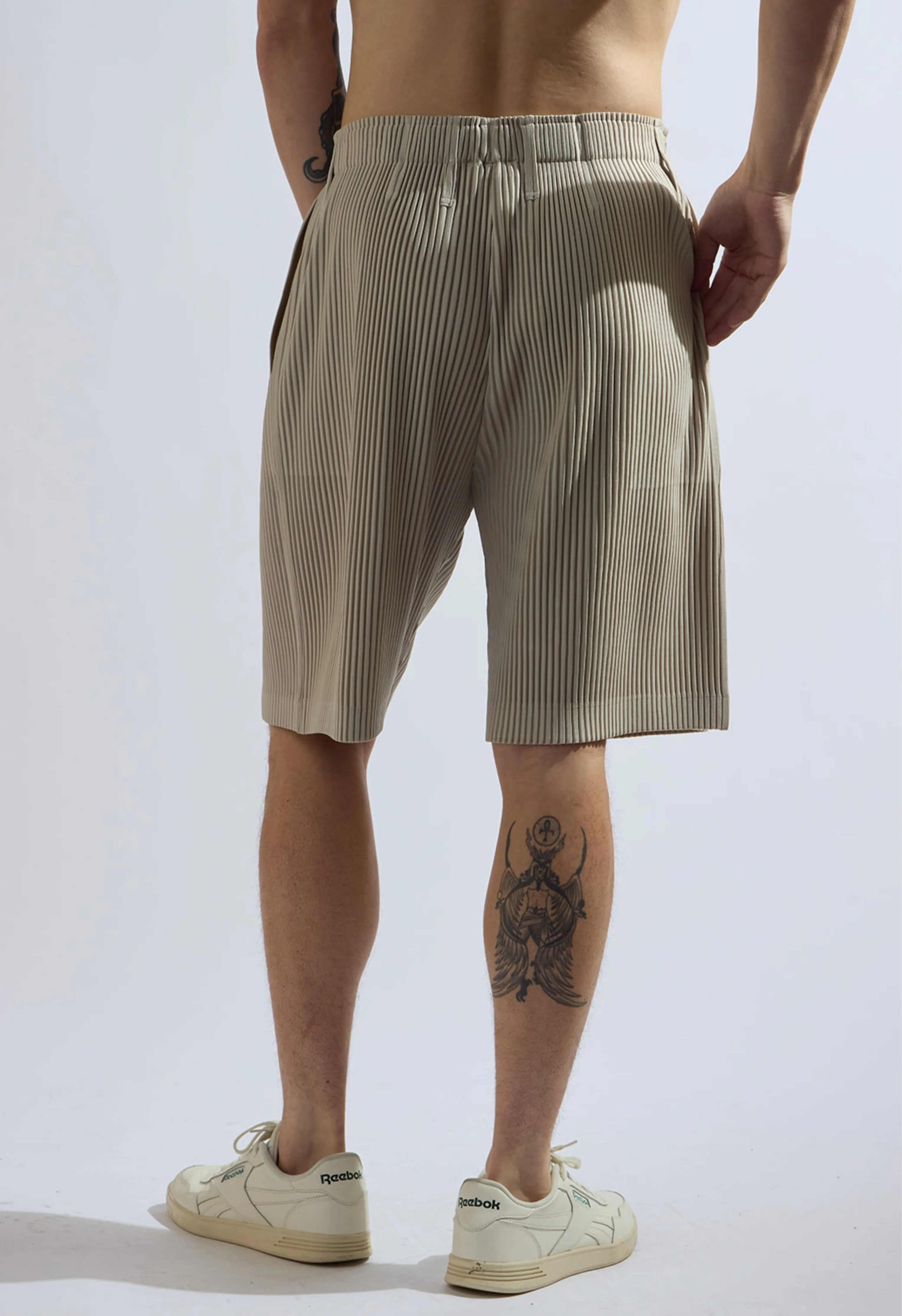 Pleated Short in Beige