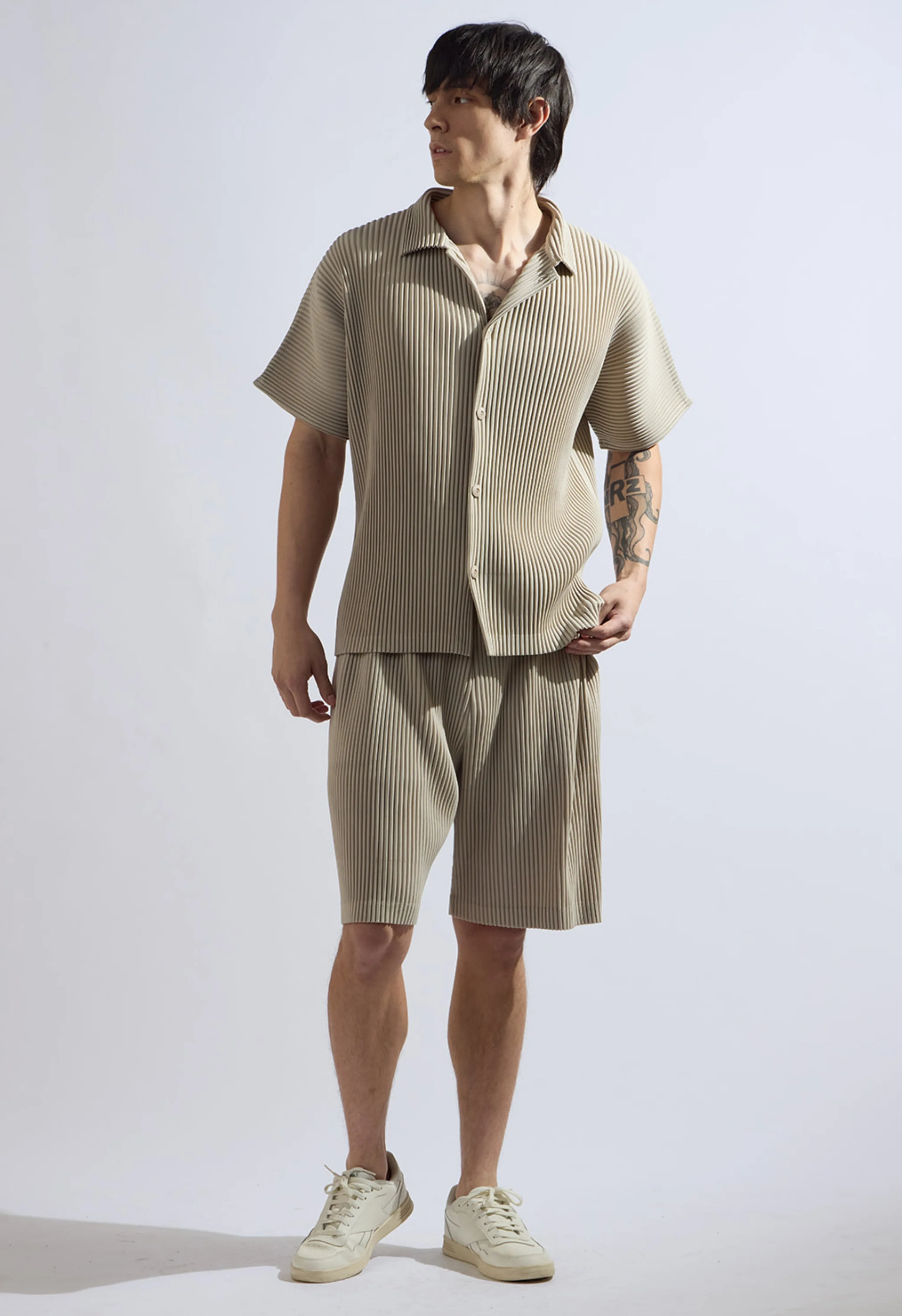Pleated Short in Beige