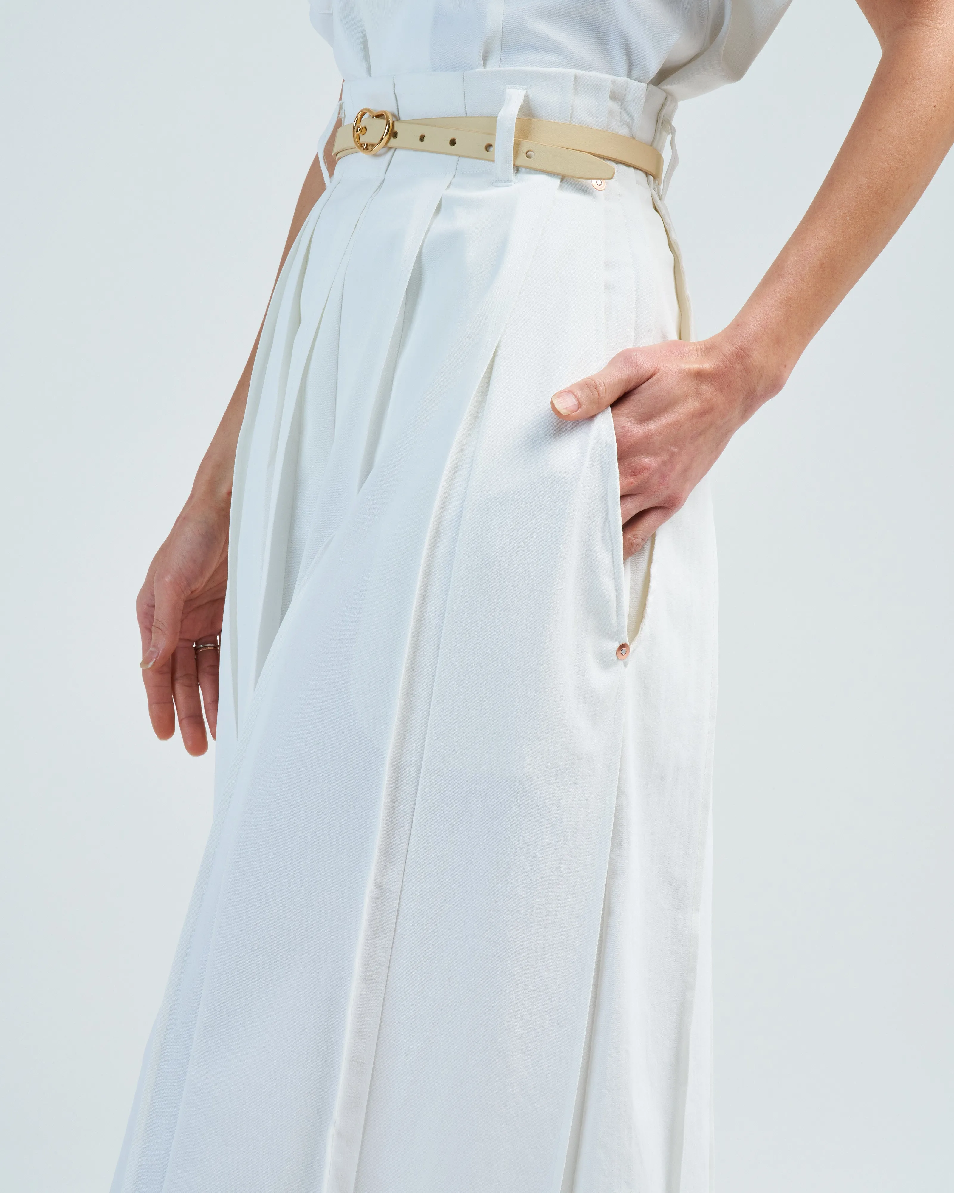 pleated skirt pants