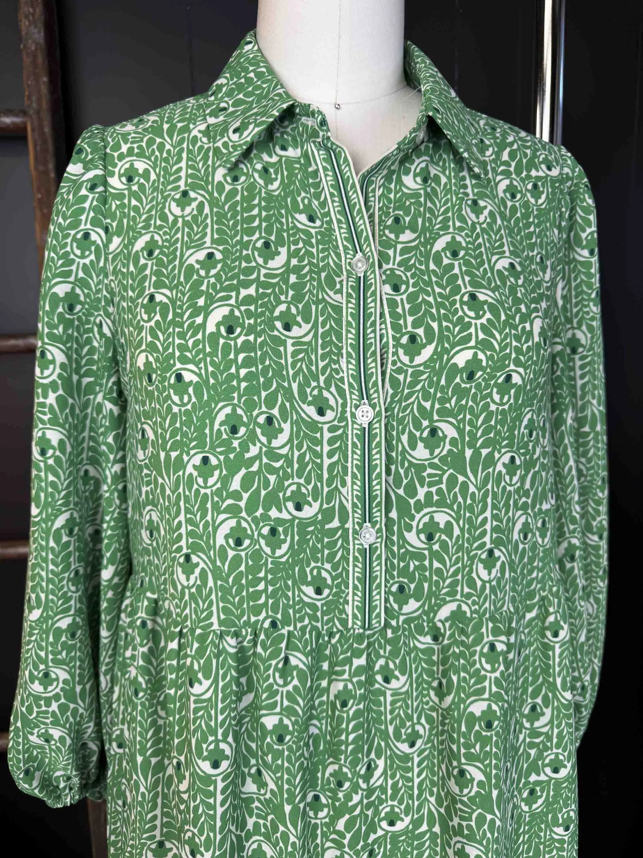 Pre-loved Green Vine Maxi Dress - Size S