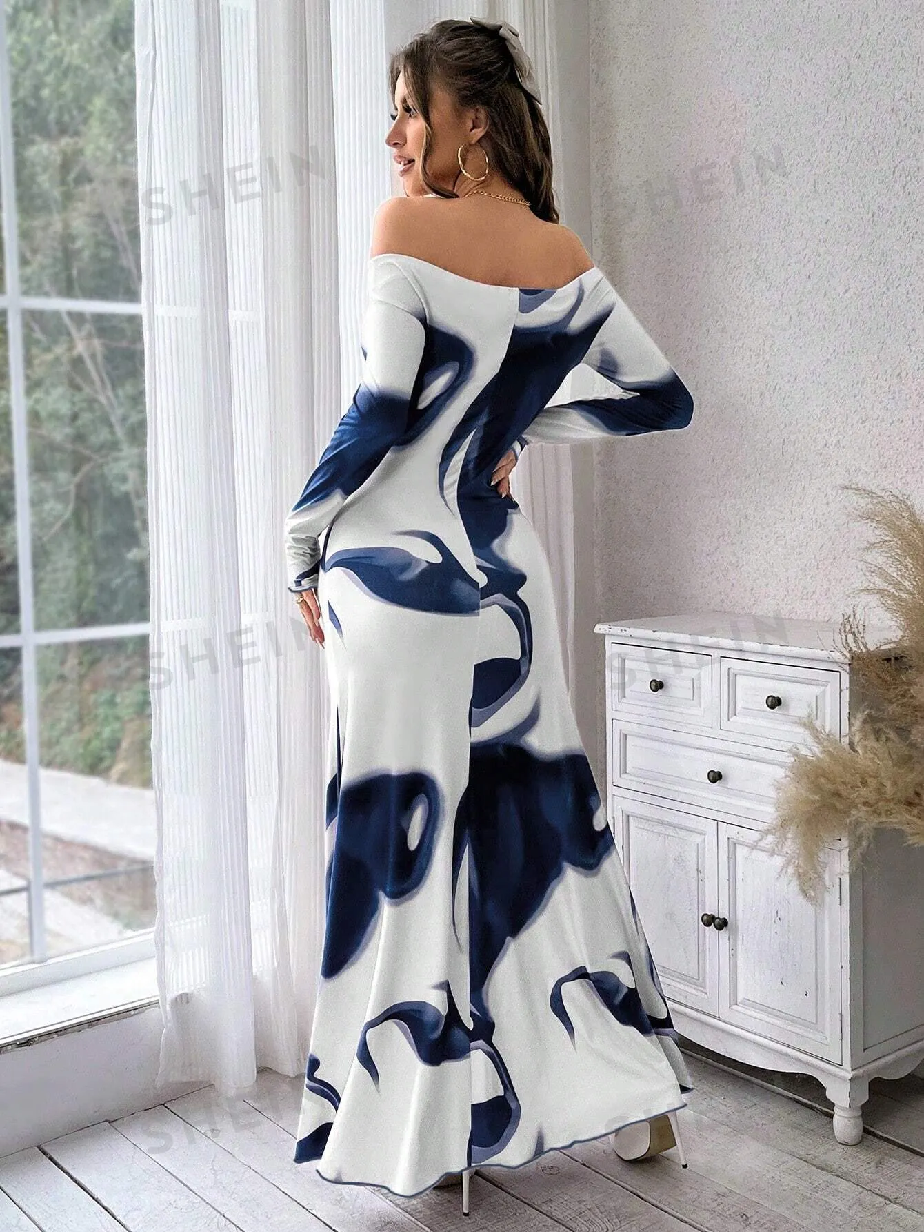 Privé Women's Off-Shoulder Ink Printed Maxi Dress