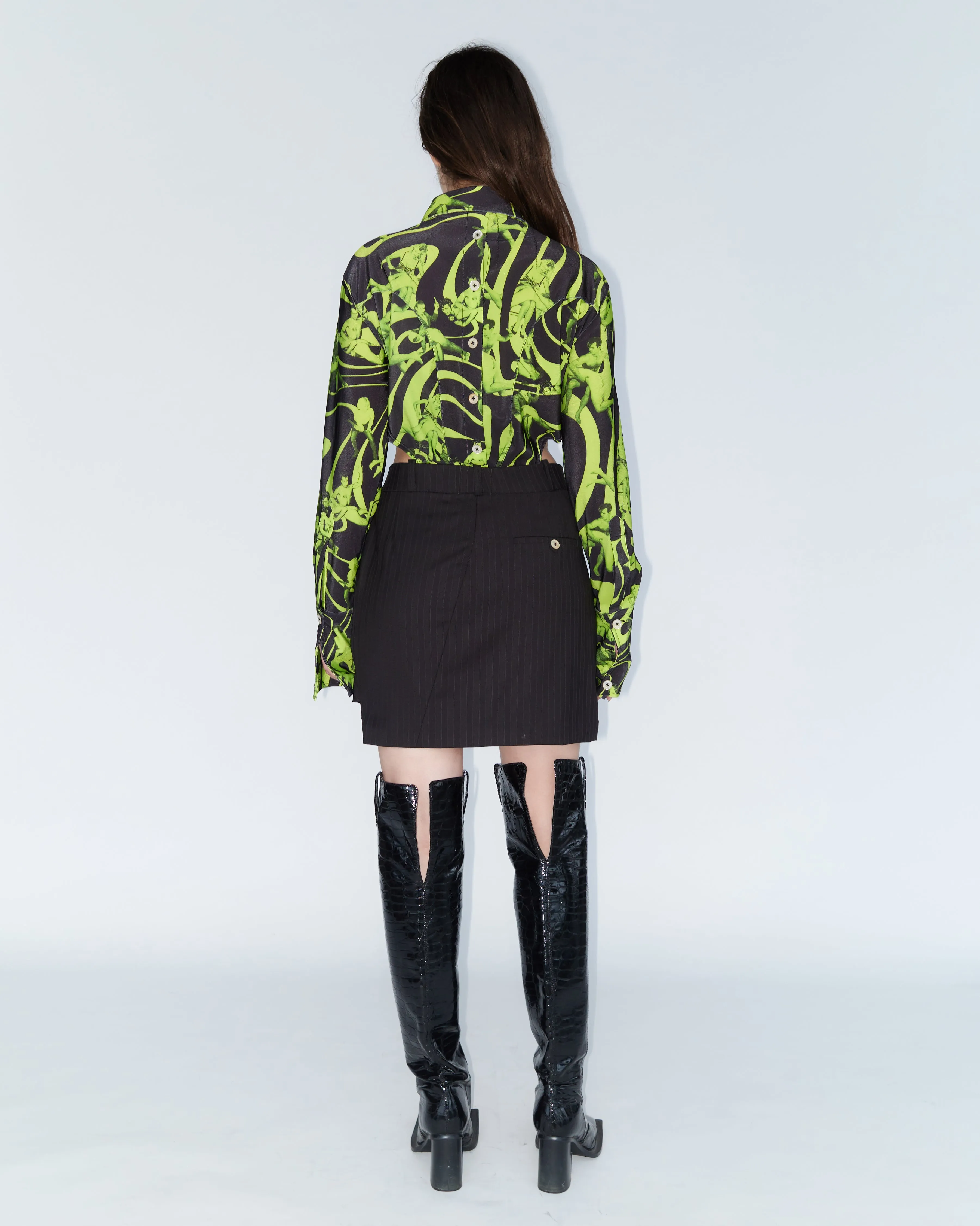 Risk asymmetrical skirt