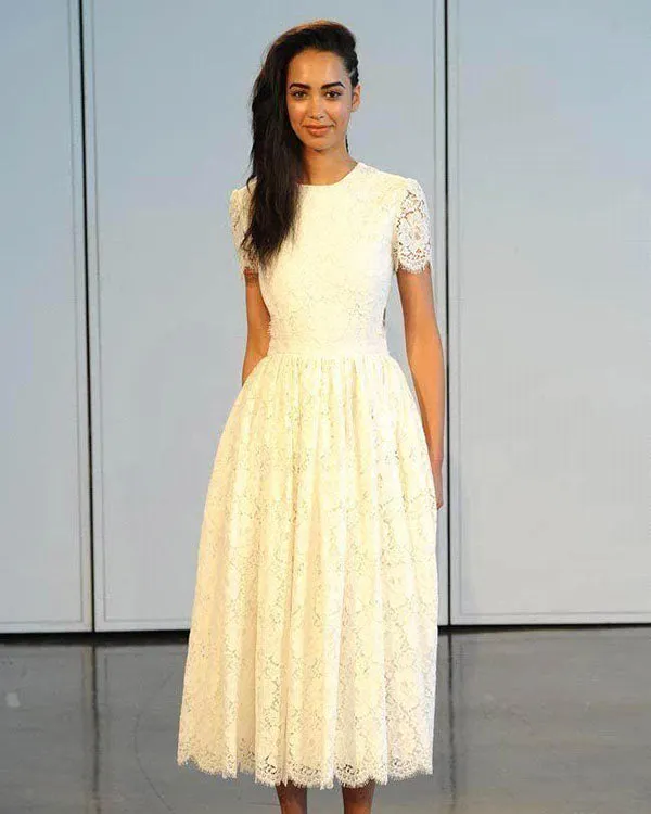 Sexy 2019 Short Beach Wedding Dresses Lace Short Sleeve Open Back A-line Bridal Gowns Tea Length