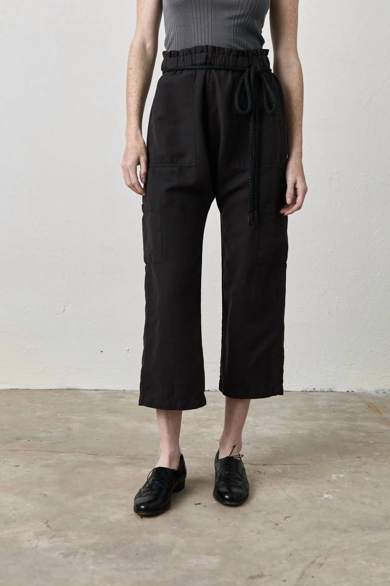 Shailey Paperbag Waist Pant In Faded Black