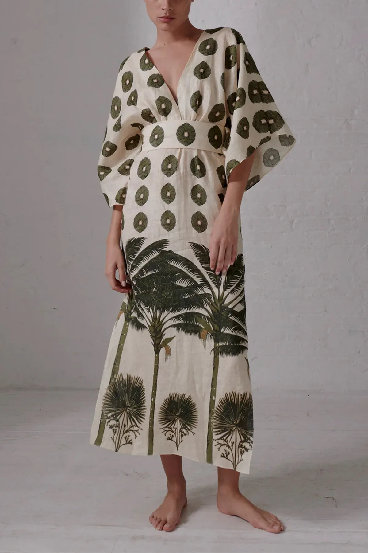 Topacio Linen Maxi Dress in Cream Maxi Palms Green
