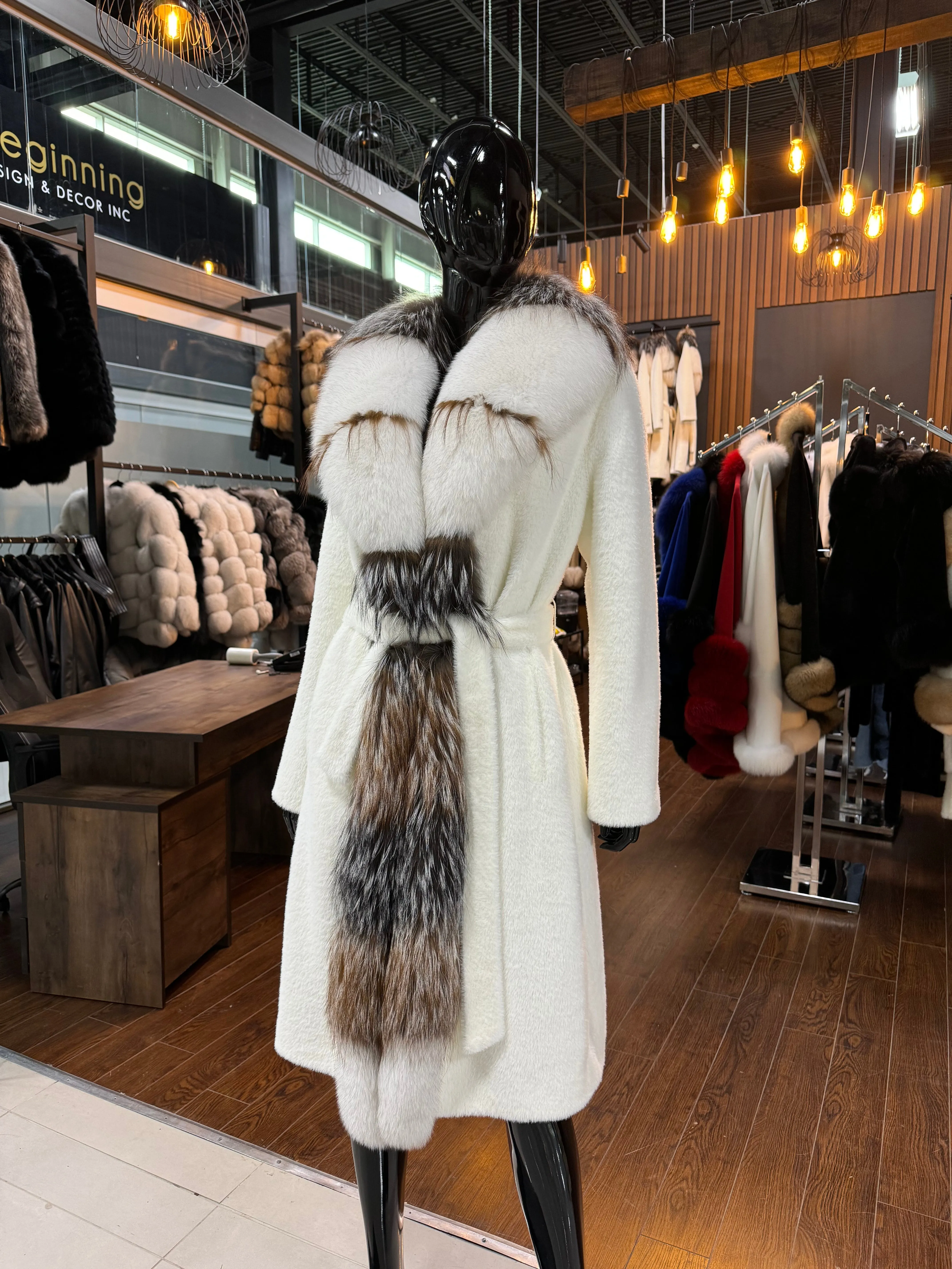 WHITE ALCANTARA AND FOX FUR COAT-sku 1028