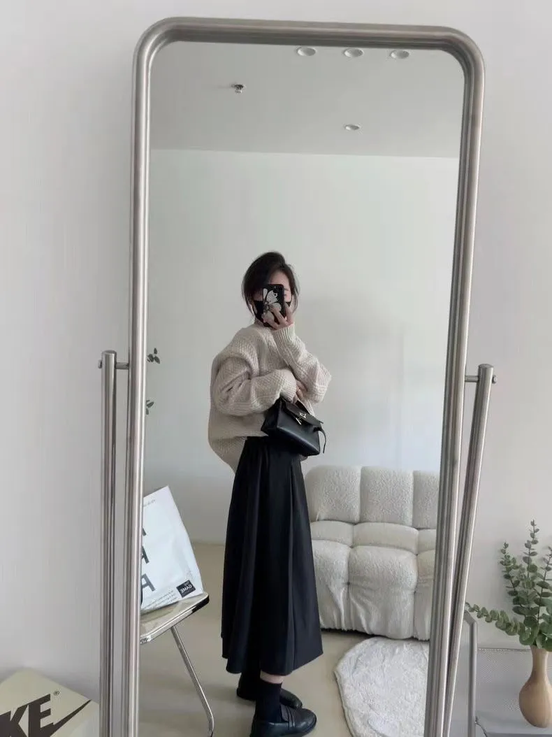 Winter wool pleated skirt