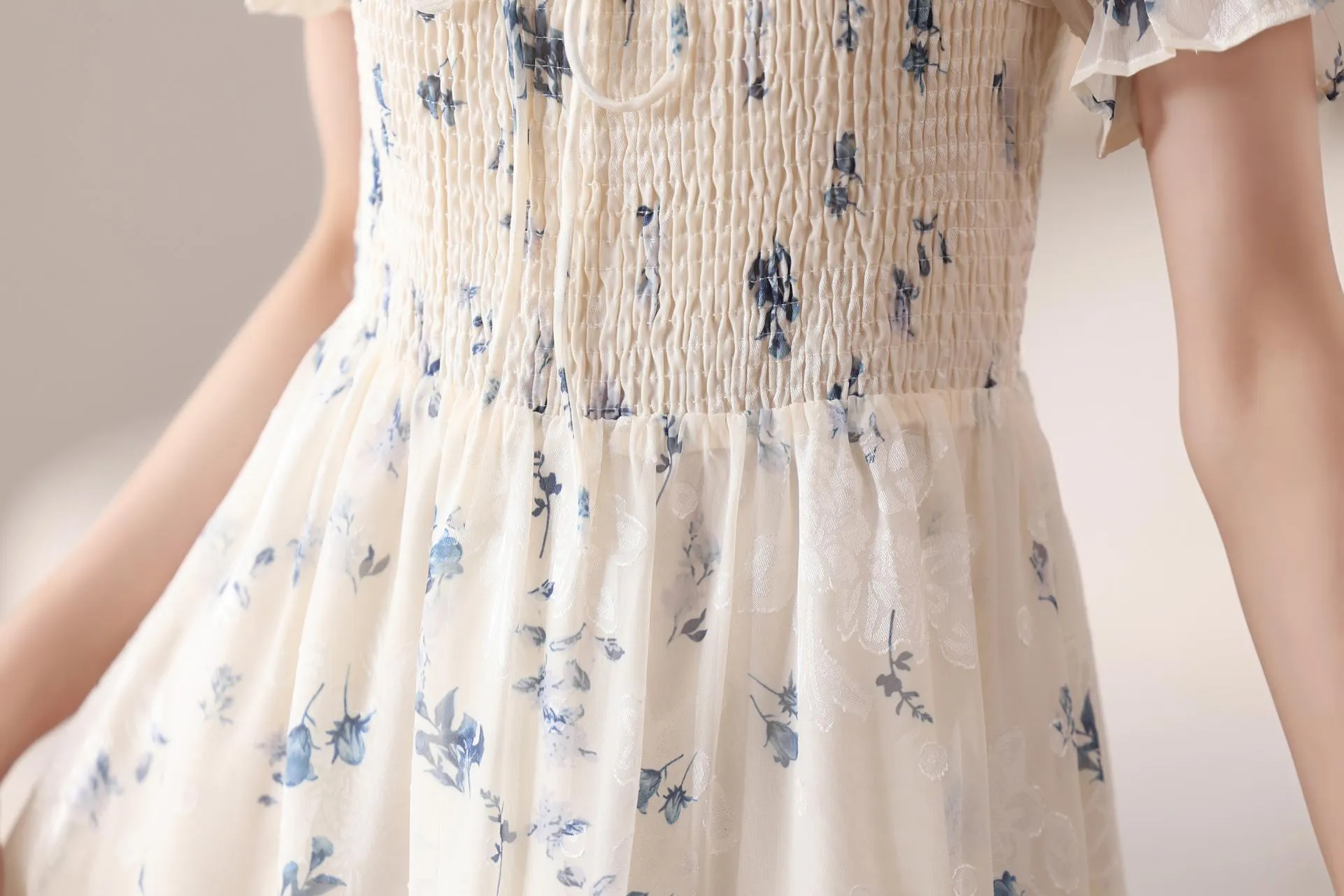 Women's Elastic-Waisted Floral Tea Tea Dress for Summer Fun
